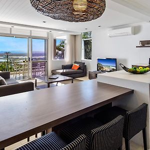 Deluxe Two-Bedroom Apartment